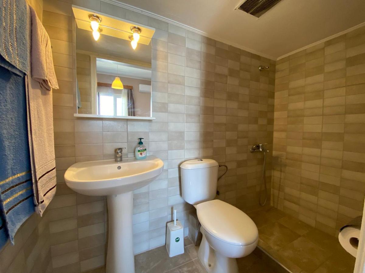 Sunset View Rooms Agia Triada  Exterior photo