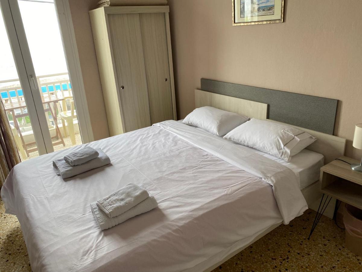 Sunset View Rooms Agia Triada  Exterior photo